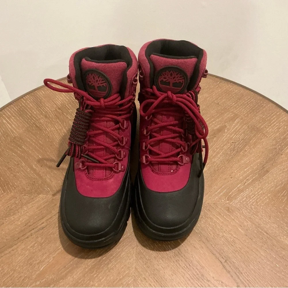 Timberland
leather boots - Picture 8 of 9